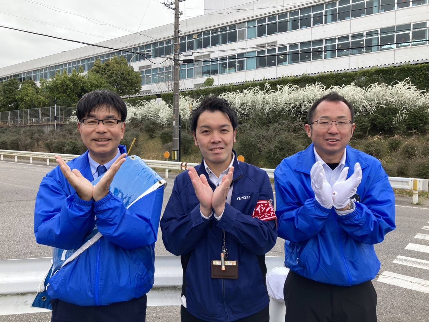 アイシン岡崎工場朝の挨拶活動 東レ評議員研修会参加 水野産業訪問 リコーエレメックス労組訪問 ジェイテクト労組花園支部挨拶活動 山口たけし